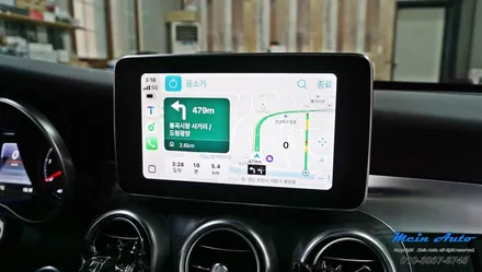 벤츠 C클래스(W205) 티맵, 카카오 내비, 네이버 지도 사용 무선 애플 카플레이 & 안드로이드 오토 설치 / 경남 창원