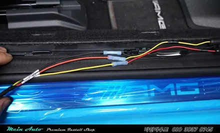 벤츠 A45 AMG 블랙박스 아이나비 QXD950View Black과 리튬인산철 보조배터리 에코파워팩 장착 / 경남 창원