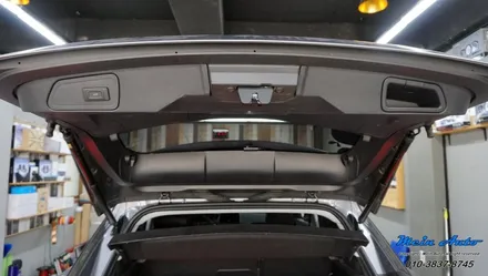 푸조 3008 SUV 전동트렁크 3년 또는 100,000Km 무상 보증되는 스마트 테일게이트 와 모션 풋센서 장착 / 경남 창원