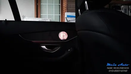 벤츠 C클래스(W205) C200 부메스터 전동 트위터, 앰비언트 미드레인지 커버, 앰비언트 송풍구, 앰비언트 대시보드 트림, GT 세로 그릴 / 경남 창원