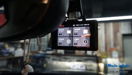 BMW X1(F48) 고장난 순정 블랙박스 제거 아이나비 Z9500 설치 / 경남 창원