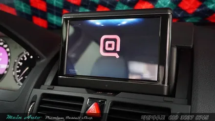 지니 넥스트 V4를 탑재한 아이머큐리 CSS3 Light G 벤츠 C클래스 장착 / 경남 창원 마산 수입차 터치 네비 매립 / 경남 창원