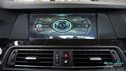 BMW 520d(F10) 아틀란 3D 터치 네비게이션 매립 & 순정 HUD 연동 / 경남 창원 마산 수입차 BMW 터치 네비 매립 전문 / 경남 창원