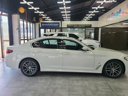 창원 수입차 썬팅, BMW 520IM 화이트 시공 / 김해시 삼정동