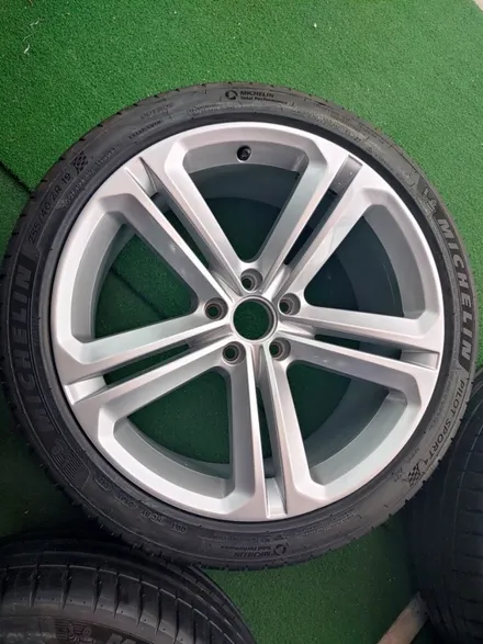 Volkswagen Tiguan R line \