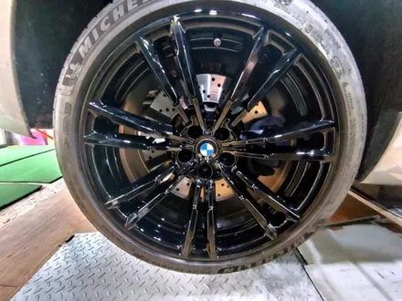 BMW M5 706M \