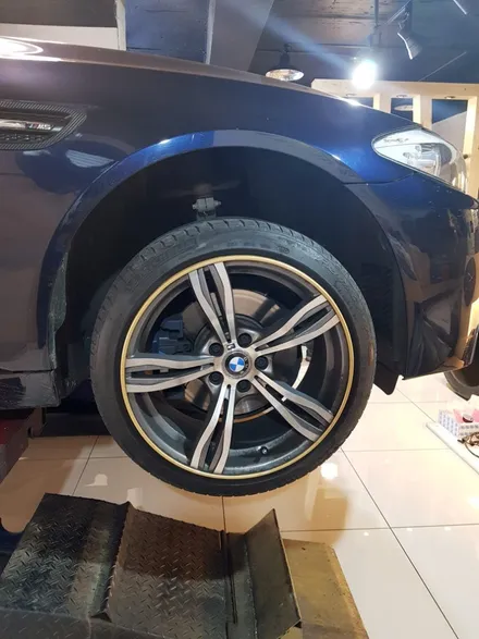 BMW 휠보레 휠프로텍터 실버/골드/레드컬러 장착&림프로텍터/휠보호/휠가드/휠튜닝/휠스크레치/휠기스/휠긁힘/휠복원대체~송파강동 위례신도시/하남~자동차 튜닝~케렌시아CAR! / 서울 송파