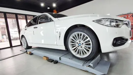 BMW 420i 휠프로텍터 휠보레 실버컬러 장착~휠보호/휠튜닝/휠가드/휠스크래치/휠기스방지/휠복원/휠도색대체 강남/송파/강동/하남 휠보레전문장착점! 자동차튜닝/용품~케렌시아CAR! / 서울 송파