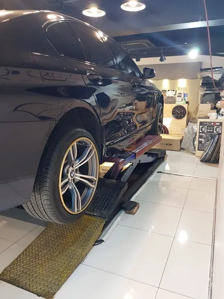 BMW 휠보레 휠프로텍터 실버/골드/레드컬러 장착&림프로텍터/휠보호/휠가드/휠튜닝/휠스크레치/휠기스/휠긁힘/휠복원대체~송파강동 위례신도시/하남~자동차 튜닝~케렌시아CAR! / 서울 송파