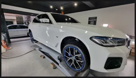 【케렌시아카 자동차튜닝샵】BMW 휠보레19인치 블루장착/문콕방지용품/강남/송파/문정/외형복원/광택복원/순정옵션~ / 서울 송파