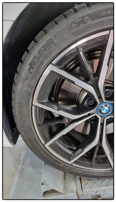 【케렌시아카 자동차튜닝샵】BMW5시리즈 휠튜닝/휠보레 19인치 블루장착/휠보레전문장착점/휠스크래치방지/휠복원대체/휠도색대체/강남/송파/문정/하남/강동/위례/감일/개롱/방이~ / 서울 송파구