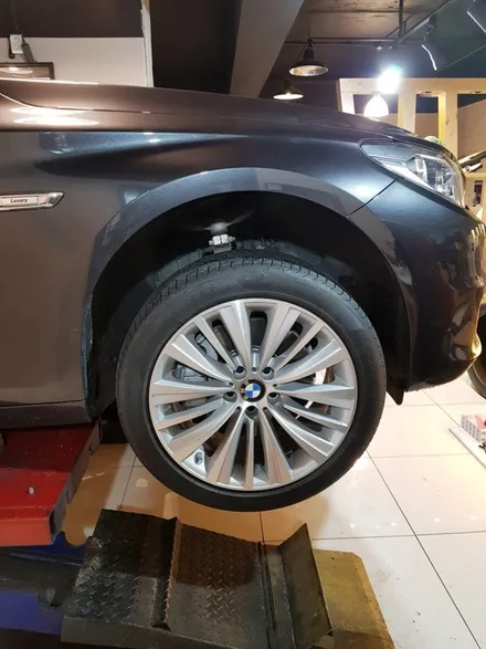 BMW 휠보레 휠프로텍터 실버/골드/레드컬러 장착&림프로텍터/휠보호/휠가드/휠튜닝/휠스크레치/휠기스/휠긁힘/휠복원대체~송파강동 위례신도시/하남~자동차 튜닝~케렌시아CAR! / 서울 송파