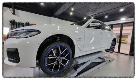 【케렌시아카 자동차튜닝샵】BMW5시리즈 휠튜닝/휠보레 19인치 블루장착/휠보레전문장착점/휠스크래치방지/휠복원대체/휠도색대체/강남/송파/문정/하남/강동/위례/감일/개롱/방이~ / 서울 송파구