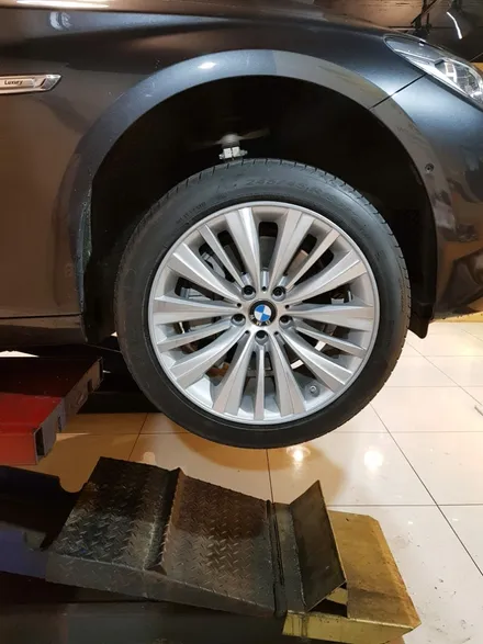 BMW 휠보레 휠프로텍터 실버/골드/레드컬러 장착&림프로텍터/휠보호/휠가드/휠튜닝/휠스크레치/휠기스/휠긁힘/휠복원대체~송파강동 위례신도시/하남~자동차 튜닝~케렌시아CAR! / 서울 송파