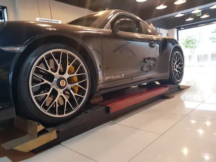 포르쉐 911터보 S 휠프로텍터 휠보레 실버컬러 장착&휠스크래치/휠가드/휠프로텍터/림프로텍터/휠기스/휠복원대체/휠튜닝~송파/강남/강동/광진/하남/구리~자동차튜닝~케렌시아CAR! / 서울 송파