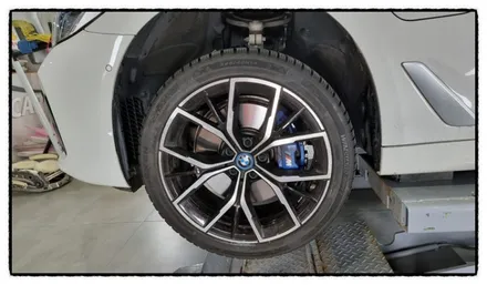 【케렌시아카 자동차튜닝샵】BMW5시리즈 휠튜닝/휠보레 19인치 블루장착/휠보레전문장착점/휠스크래치방지/휠복원대체/휠도색대체/강남/송파/문정/하남/강동/위례/감일/개롱/방이~ / 서울 송파구