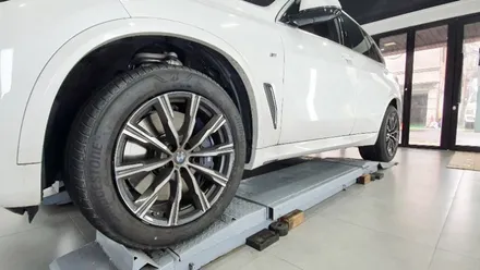 수입차 휠프로텍터 BMW X5 휠보레 20인치 블랙컬러 장착~휠가드/휠스크래치/휠기스방지/휠보호/휠튜닝/휠복원/휠도색대체~강남/송파/강동/하남 휠보레장착전문점/용품~케렌시아카! / 서울 송파