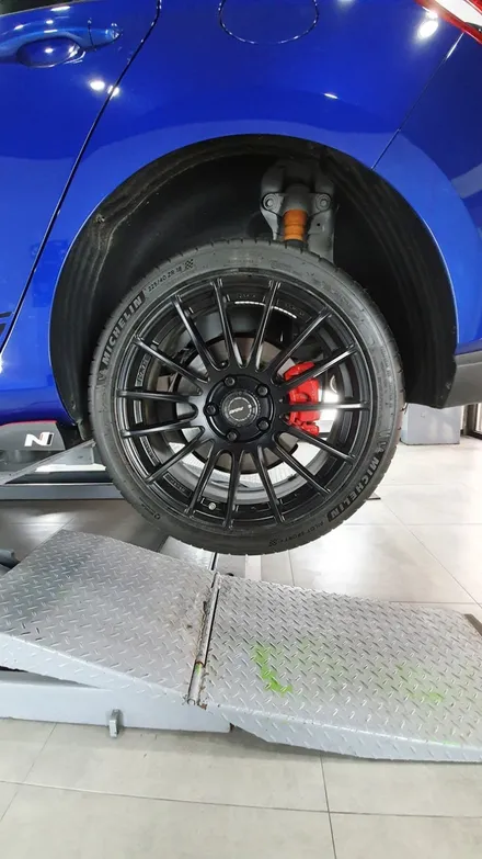 i30 PD 터보 휠프로텍터 휠보레 시공~휠스크래치방지/휠기스방지/휠복원대체/휠튜닝/휠보호~강남/송파/강동/하남 휠보레장착점/자동차튜닝/용품/자동차튜닝샵~케렌시아CAR! / 서울 송파