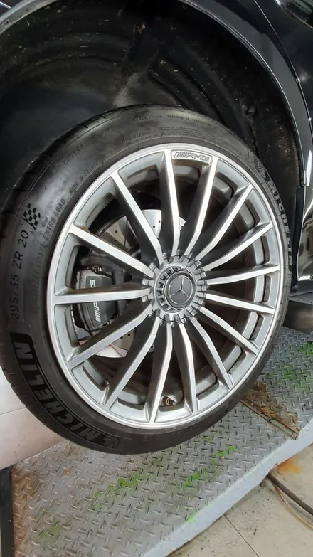 벤츠 GT43 AMG 휠프로텍터 휠보레 실버컬러 장착~휠튜닝/휠보호/휠가드/휠기스방지/휠스크래치/휠복원/휠도색대체~강남/송파/강동/하남 자동차튜닝/용품/자동차튜닝샵~케렌시아카! / 서울 송파