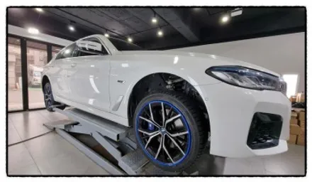 【케렌시아카 자동차튜닝샵】BMW5시리즈 휠튜닝/휠보레 19인치 블루장착/휠보레전문장착점/휠스크래치방지/휠복원대체/휠도색대체/강남/송파/문정/하남/강동/위례/감일/개롱/방이~ / 서울 송파구