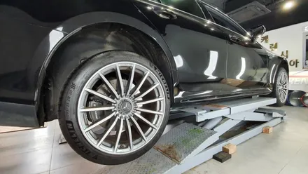 벤츠 GT43 AMG 휠프로텍터 휠보레 실버컬러 장착~휠튜닝/휠보호/휠가드/휠기스방지/휠스크래치/휠복원/휠도색대체~강남/송파/강동/하남 자동차튜닝/용품/자동차튜닝샵~케렌시아카! / 서울 송파