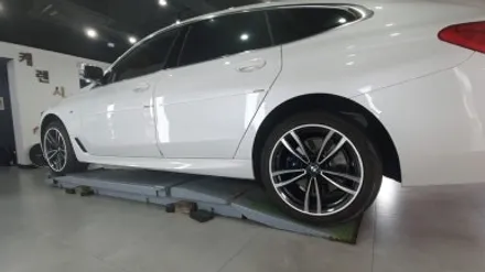 BMW 6GT 휠프로텍터 휠보레 화이트컬러 장착~휠보호/휠가드/휠튜닝/휠기스방지/휠스크래치/휠복원/휠도색대체~강남/송파/강동/하남 자동차튜닝/자동차외장관리/자동차튜닝샵~케렌시아카! / 서울 송파