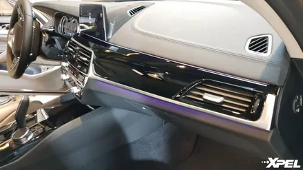 BMW5시리즈 실내 PPF 시공으로 스크래치방지하기 -  엑스펠 본사 오토와우 / 서초구 서초동