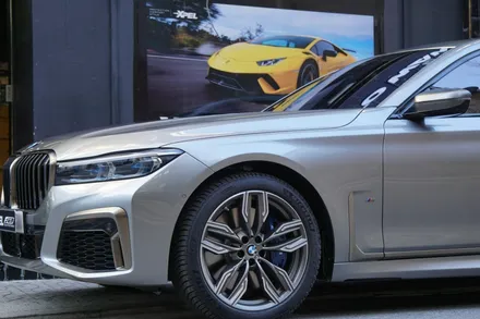 재부착후 떨어지면 책임질거니? BMW M760Li xDrive [강남PPF] / 서울 서초, 강남, 양재