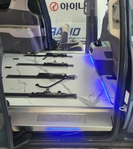 목포 신형 카니발 튜닝 대리석 바닥 시공 인테리어 편의 업그레이드 / 목포시 옥암동