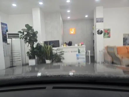 부산 수영 센텀 제네시스 BH 330 전면, 후면 유리 썬팅 재시공