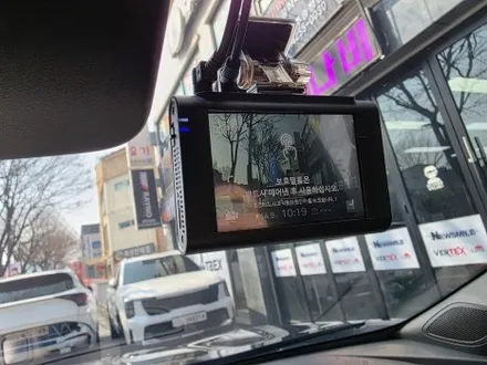경기광주썬팅 쉐보레 트랙스 크로스 오버, 썬팅 쏠라가드 토파즈, 블랙박스 파인뷰 gx7 / 광주 송정동