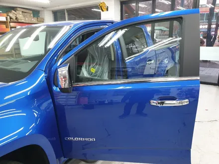 경기 광주 쉐보레 콜로라도 루마 썬팅 버텍스700 아이나비 Z3000 2채널 블랙박스 작업기 / 광주 송정동