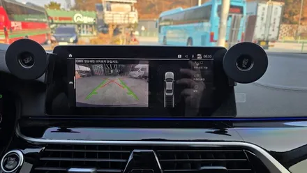2016년식 BMW 520i(G30) LCI 이전 차량에 순정 어라운드뷰 완벽 추가 장착!!