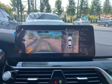 BMW 520i(G30) LCI 차량에 순정 부품을 사용한 360도 서라운드뷰(어라운드뷰)카메라 레트로핏 장착!!
