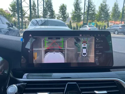 BMW 520i(G30) LCI 차량에 순정 부품을 사용한 360도 서라운드뷰(어라운드뷰)카메라 레트로핏 장착!!