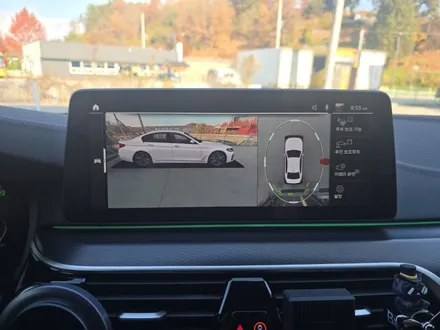 BMW 520i(G30) 후방카메라만 있는 옵션 차량에 순정 부품을 사용하여 어라운드뷰 레트로핏 시공[진주BMW어라운드뷰,진주BMW코딩,진주오토팩토리]