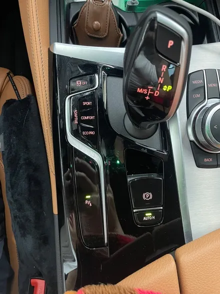 BMW 520i(G30) LCI 버전 마이너스 옵션으로 출고된 차량에 순정 서라운드뷰(어라운드뷰) 레트로핏 장착!![진주BMW레트로핏,BMW서라운드뷰]