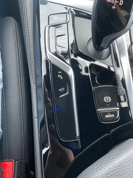 BMW 520i (G30) LCI 360도 서라운드뷰(3D 파노라마뷰) 순정부품으로 레트로핏 장착!![진주BMW서라운드뷰, 진주오토팩토리]