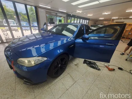 원주 BMW M5 썬팅- 글라스틴트 레이니블루 멋지게 전체썬팅
