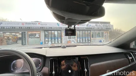 원주썬팅,원주블랙박스 - 볼보 V90 글라스틴트 로데 및 아이나비 QXD5000 블랙박스 장착 시공.
