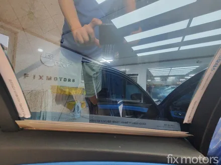 원주 BMW M5 썬팅- 글라스틴트 레이니블루 멋지게 전체썬팅
