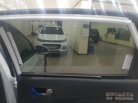 원주 썬팅업체 코나 글라스틴트 펜더 시공