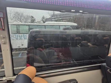 45인승버스 전체 썬팅 및 블라인브드작업!!