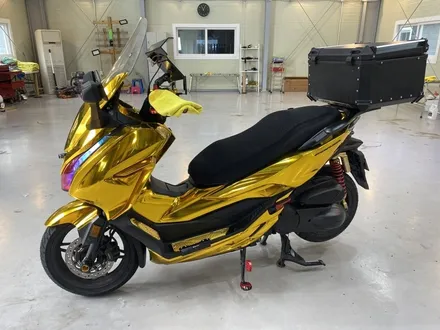 창원랩핑 창원바이크랩핑 낮에보면 눈뽕 지릴껄 ? 포르자300 전체 크롬랩핑 / 창원 사림동