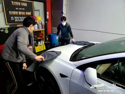 테슬라선팅 모델3에 최적화 된 틴팅, 신차패키지는 존슨썬팅. / 영등포구 당산동