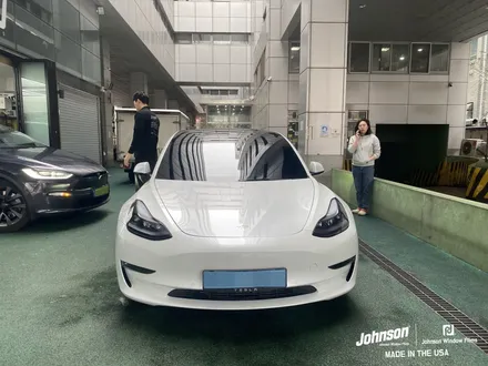 테슬라 모델3 화이트. 존슨썬팅에서 함께하는 모델3 신차팩?! / 영등포구 당산동