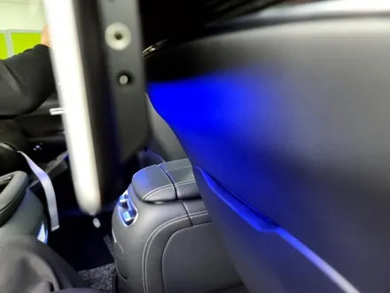 제네시스 G90 신형(RS4), 기존 리어모니터 제거 후, 장착하기 / 영등포구 당산동