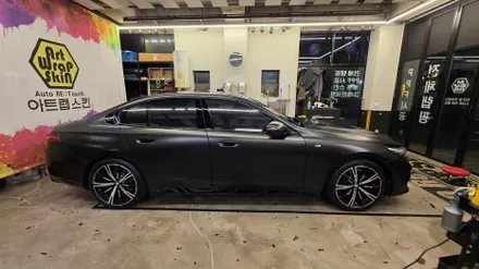 차량 랩핑 가격은 얼마인가요? BMW 5시리즈 사틴 블랙 / 용인시 기흥구 농서동