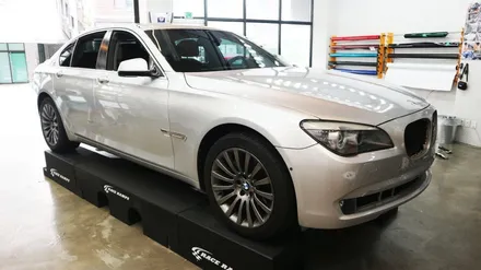 BMW 7시리즈(F01) 전체 랩핑 : )에이버리슈프림 : 다이아몬드 화이트 / 용인시 기흥구 농서동