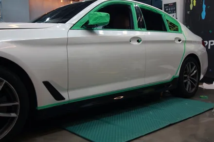 자동차 전체 랩핑 비용? : ) BMW G30 5시리즈 에이버리 화이트 펄 유광 랩핑시공 / 용인시 기흥구 농서동